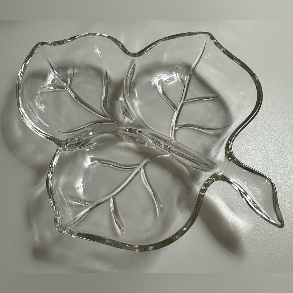 Atlas Maple Leaf Divider Candy Nuts Dish